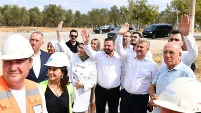AK Parti Balıkesir İl Teşkilatı Tam Kadro Edremit'te