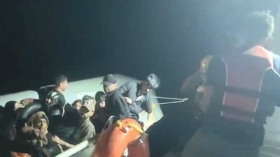 Ayvalık Açıklarında 37 Düzensiz Göçmen Yakalandı