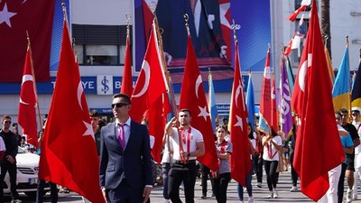 Ayvalık Meydanında 30 Ağustos Kutlamaları