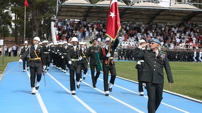 Balıkesir Kara Astsubay MYO'da Mezuniyet Töreni
