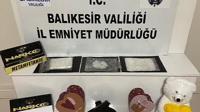 1 Ayıcık 2 Kalp Diyerek Uyuşturuyorlar!