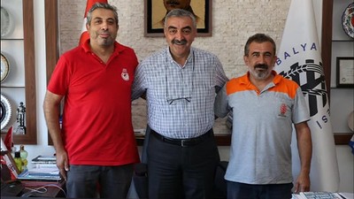 Balya Belediyesi İşçi Sözleşmelerini Yeniledi