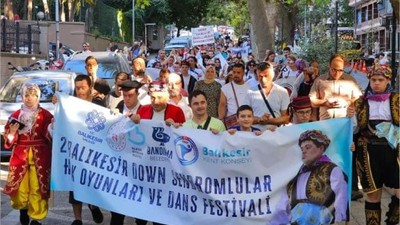 Bandırma'da Down Sendromlu Yıldızlar Parladı