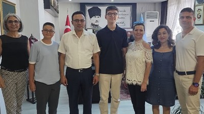 Bandırma'da LGS'de Derece Yapan Öğrenciler Ödüllendirildi