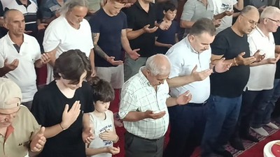 Edremit’te Haniye İçin Gıyabi Cenaze Namazı Kılındı