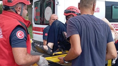 Edremit'te İki Otomobil Çarpıştı Üç Yaralı