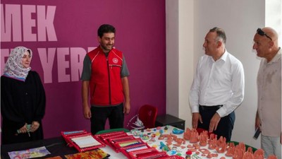 İl Müdürü Adem Özalp Gençlerle Bir Arada