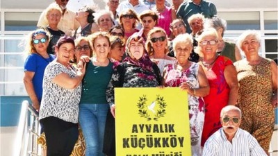 Küçükköy-Ayvalık Halk Müziği Derneği'nden Konser