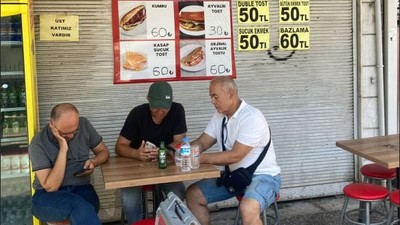 Balıkesir'de Tostçular Çarşısı'nı Görmeden Gitmeyin!