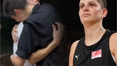 Ebrar Karakurt'un Babasıyla Dansı Gündeme Oturdu!