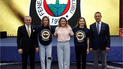 Fenerbahçe'den Balıkesirli Milli Boksör Esra Yıldız Kahraman'a Ödül