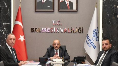 Ustaoğlu Bakanlarla Yurt Çalışmalarını Görüştü
