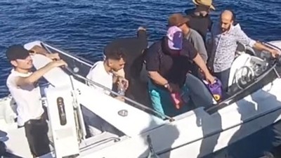 Ayvalık Açıklarında 18 Düzensiz Göçmen Kurtarıldı