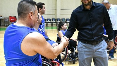 BBB Spor Yönetimi Tekerlekli Basketbol Takımı ile Buluştu