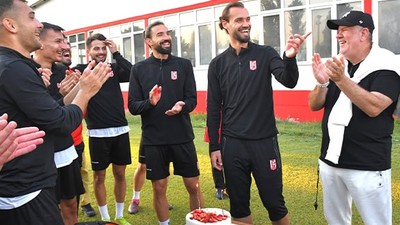 Balıkesirspor'dan Şahin Şafakoğlu'na Doğum Günü Sürprizi