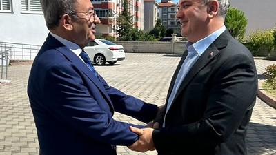 Milletvekili Mustafa Canbey, İl Müftüsü Yaşar'ı Ziyaret Etti