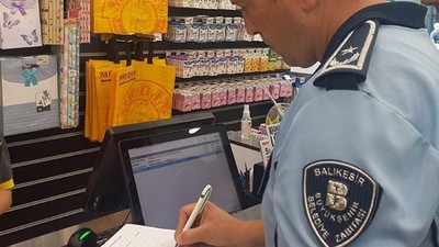 Okul Alışverişleri Büyükşehir Zabıta Ekiplerinin Kontrolünde