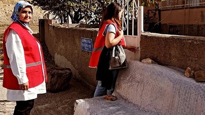 Türk Kızılay Edremit, İhtiyaç Sahibi Ailelere Destek Oluyor