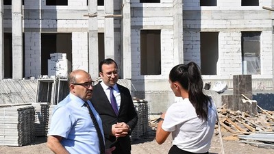 Vali İsmail Ustaoğlu, Kepsut Hükümet Konağı İnşaatını İnceledi