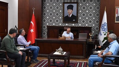 Vali Ustaoğlu Muhtar Saati'nde Talepleri Dinledi