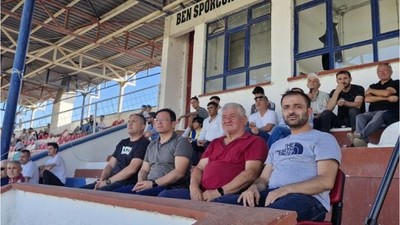 Başkan Sak'tan Sporculara Tezahürat