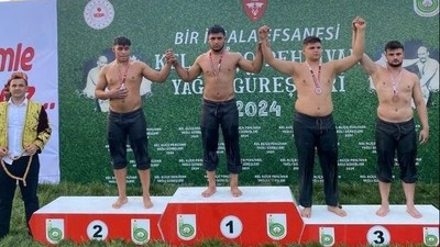 Balıkesirli Güreşçiler Madalyaları Topladı!
