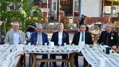 Vali Ustaoğlu Hayır Etkinliğinde