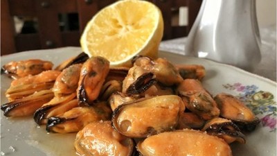 Ayvalık'tan Sofranıza Taşınan Lezzet: İsli Midye