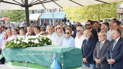 Ahmet Esmer Toprağa Verildi