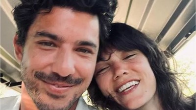 Pınar Deniz ve Kaan Yıldırım Evleniyor! İşte İlk Kare