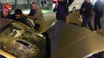 Bandırma'da 2 Araç Çarpıştı! Yaralılar Var
