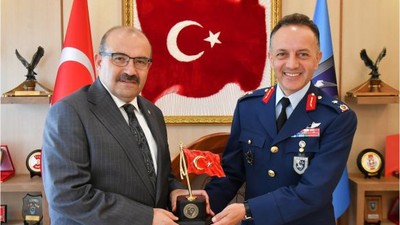 Komutan Al’a Vali Ustaoğlu'ndan Destek