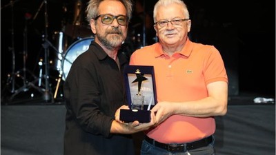 Burhaniye'de Feridun Düzağaç Rüzgarı Esti