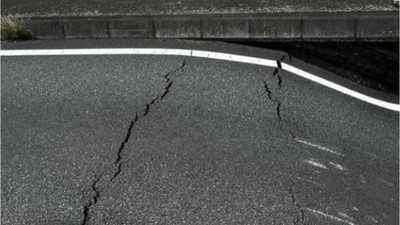 Facianın Eşiğinden Dönüldü! Otoyol Çöktü