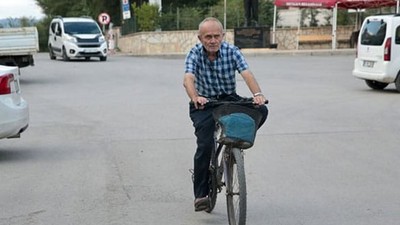 83 Yaşında Hala Bisikletiyle Dükkâna Gidiyor