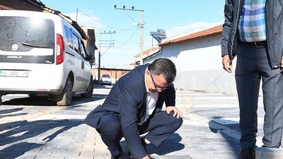 Altıeylül'de Yol ve Sokaklarda Üstyapı Hamlesi