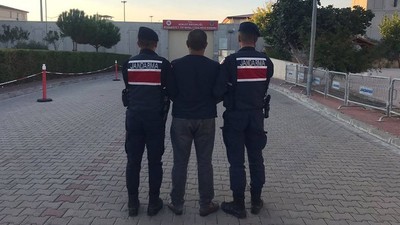 Aranan Dolandırıcı Şahıs Edremit’te Zeytinlikte Yakalandı