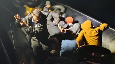 Ayvalık'ta 22 Düzensiz Göçmen Yakalandı