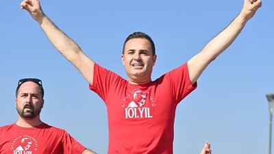 Balıkesir’de 500 Kişilik Zeybek Gösterisi