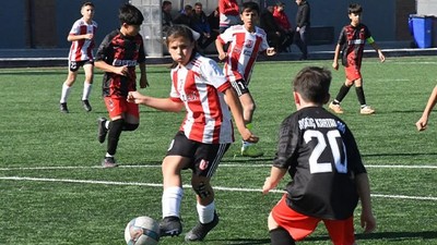 Balıkesirspor U12 Takımından Göz Dolduran Galibiyet