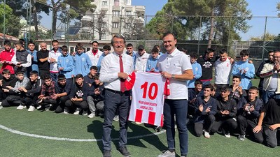Balıkesirspor'dan Mimar Sinan Lisesi'ne Ziyaret