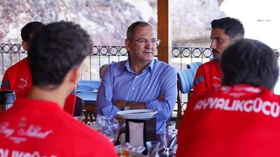 Başkan Ergin, Ayvalıkgücü Belediyespor ile Bir Araya Geldi