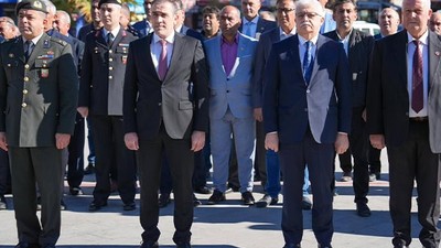 Burhaniye’de 19 Ekim Muhtarlar Günü Törenle Kutlandı