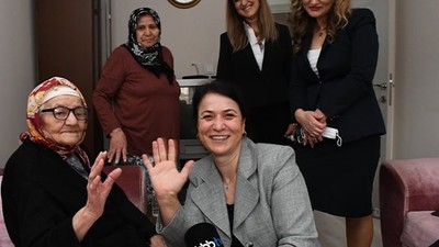 Büyükşehir Belediyesi'nden Yaşlılara Anlamlı Ziyaret
