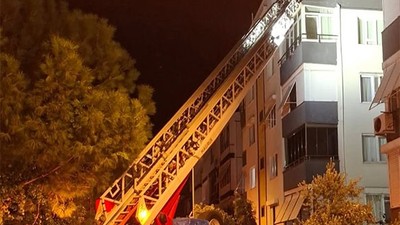 Edremit'te Çatı Yangını Paniği