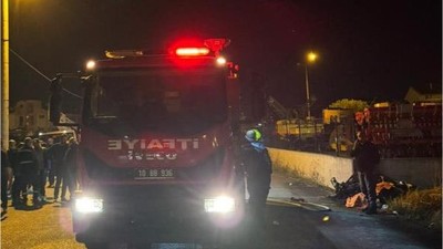 Feci Kaza! Kontrolden Çıkan Motosiklet Alev Aldı