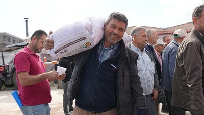 Sındırgı'da Ryegrass Süt Otu Tohumu Dağıtıldı