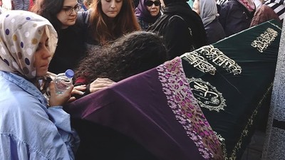 Tur Otobüsü Kazasında Hayatını Kaybeden Çimen Defnedildi