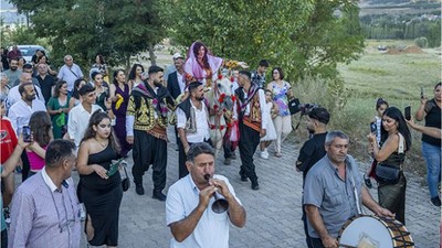 Balıkesir'in Geleneksel Düğün Manileri