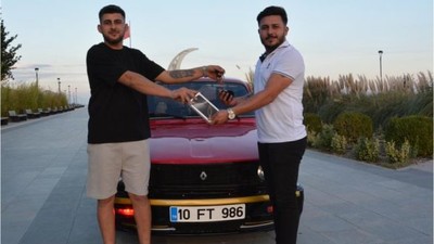 Balıkesir’de iPhone ile Araba Takas Edildi!